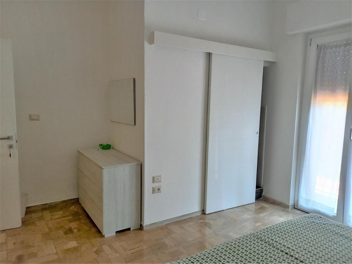 B&B La Vela Villa Rosa Di Martinsicuro Ngoại thất bức ảnh
